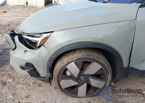 2023 Volvo Xc40 Recharge Pure Electric Twin Ultimate из США, поврежденный, VIN YV4ED3UM4P2064417